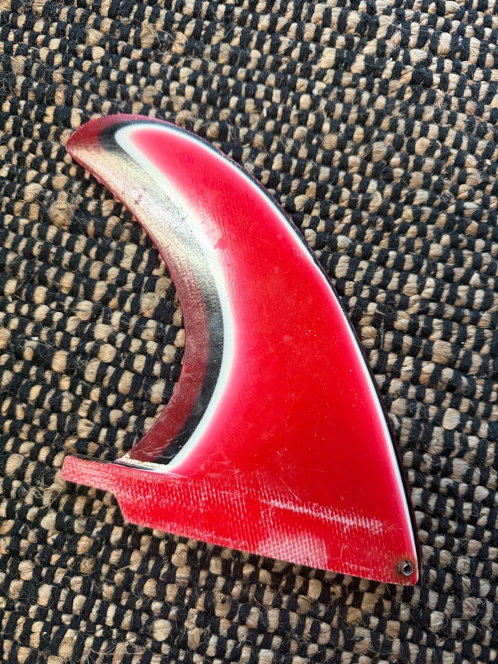 RRC Rainbow Fin Company Red Surfboard Center Fin 6 Inch - Picture 3 of 5